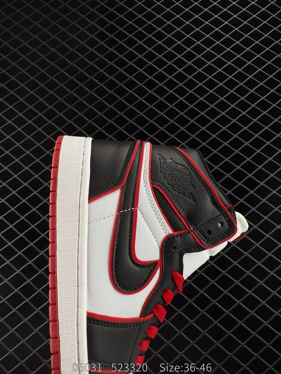 Air Jordan 1 Retro High Zoom R2T “Racer Blue”